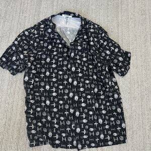 Disney Parks Star Wars Mens XL Black Millennium Falcon Ships Vented Button Shirt